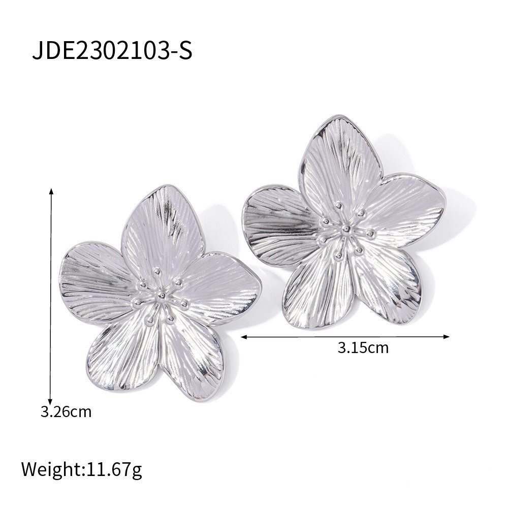 white flower earrings size